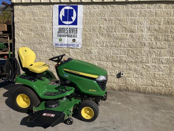 Image of John Deere X390 equipment image 1