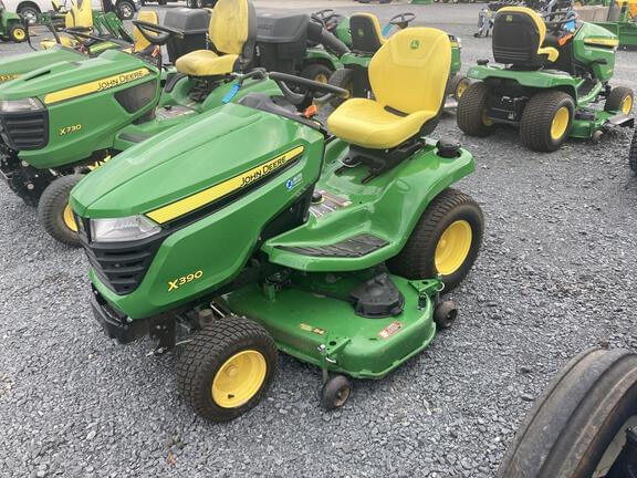 Image of John Deere X390 Image 1