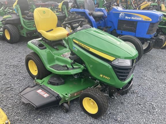 2025 John Deere X390 Equipment Image0