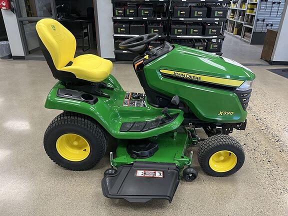 Image of John Deere X390 equipment image 2