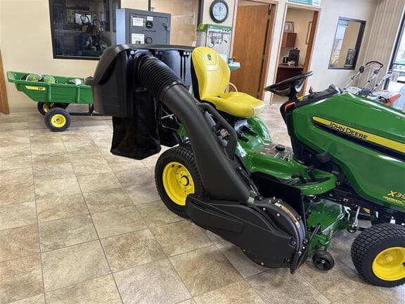 Image of John Deere X394 equipment image 4