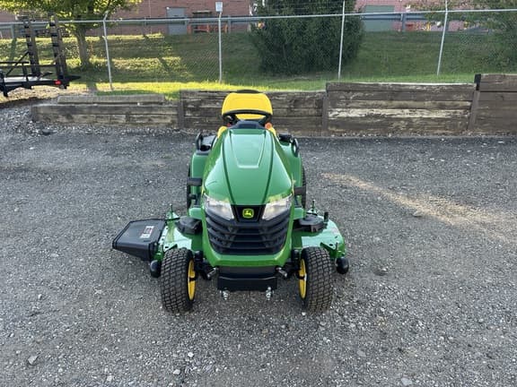 Image of John Deere X570 equipment image 1