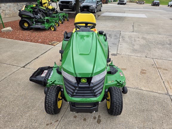 Image of John Deere X570 equipment image 3