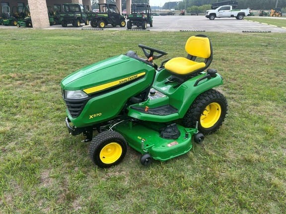 2025 John Deere X570 Equipment Image0