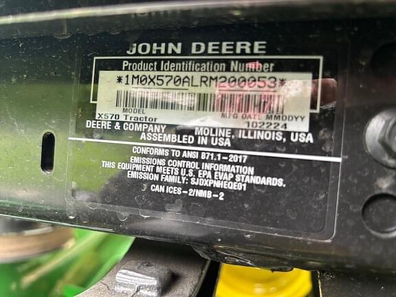 Image of John Deere X570 equipment image 4