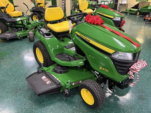 Image of John Deere X570 equipment image 2
