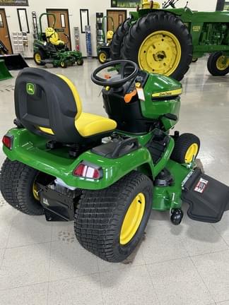 Image of John Deere X570 equipment image 3