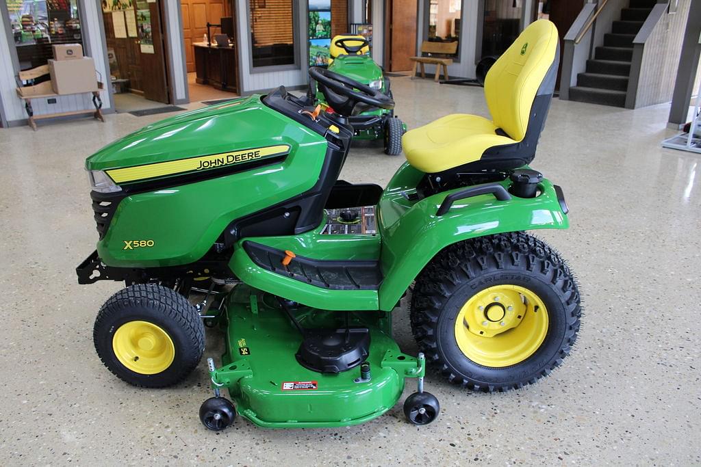 Image of John Deere X580 Image 0