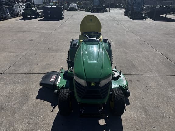 Image of John Deere X580 equipment image 1