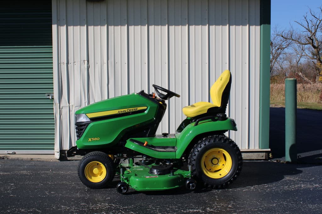 Image of John Deere X580 Primary image