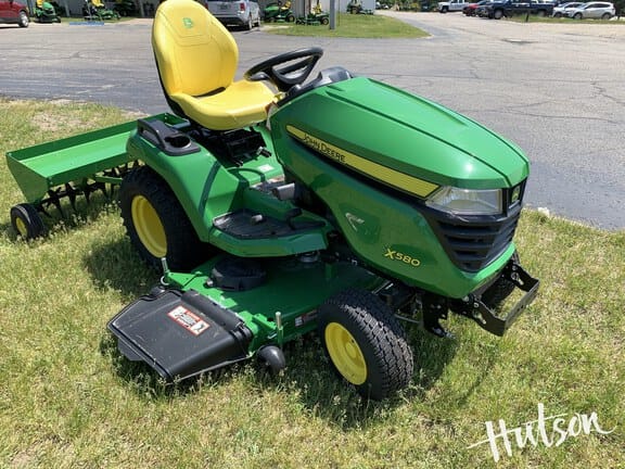 2025 John Deere X580 Equipment Image0