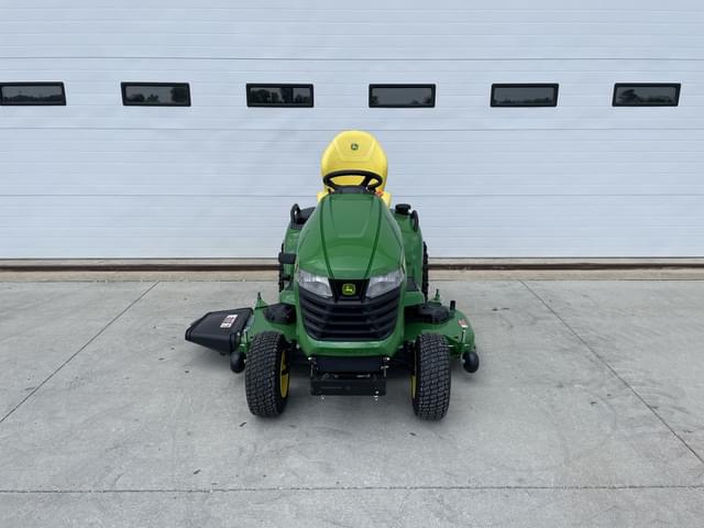 Image of John Deere X580 equipment image 1