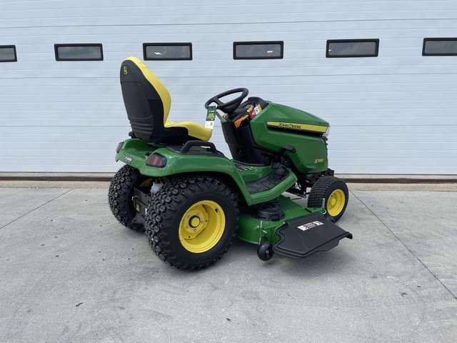 Image of John Deere X580 equipment image 4