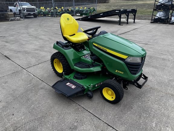 Image of John Deere X590 equipment image 2