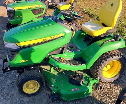 Image of John Deere X590 equipment image 1