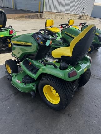 Image of John Deere X590 equipment image 3