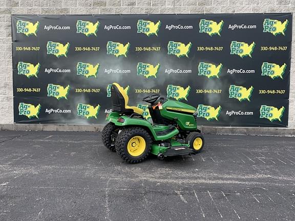 Image of John Deere X590 equipment image 4