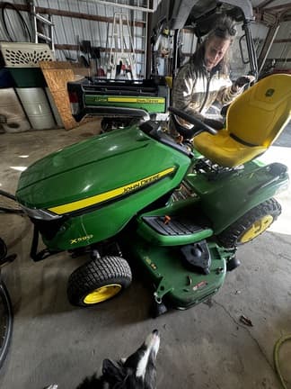 Image of John Deere X590 equipment image 2