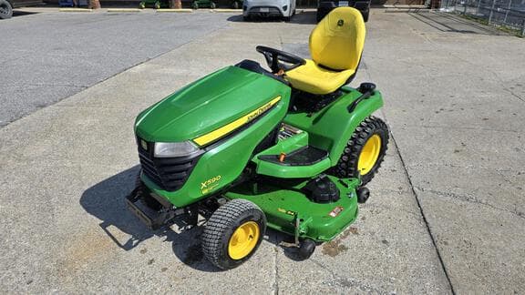 Image of John Deere X590 equipment image 2