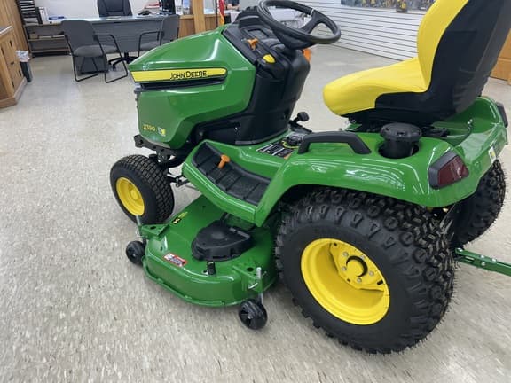 Image of John Deere X590 equipment image 2