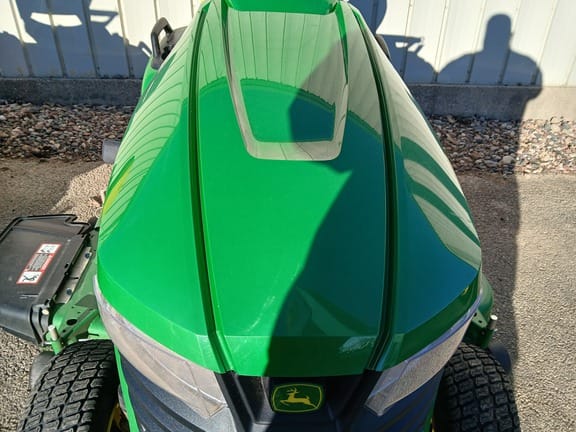 2025 John Deere X590 Equipment Image0