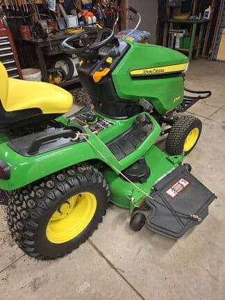 Image of John Deere X590 equipment image 2