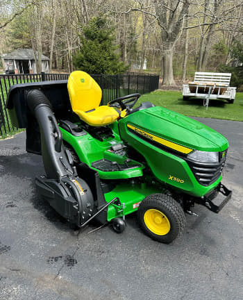 Image of John Deere X590 equipment image 2