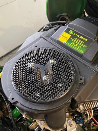 Image of John Deere X590 equipment image 1