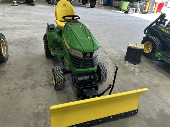 Image of John Deere X590 equipment image 1