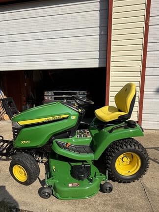 Image of John Deere X590 equipment image 3