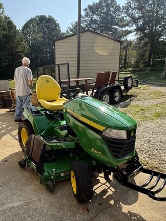 Image of John Deere X590 equipment image 2