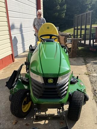 Image of John Deere X590 equipment image 1