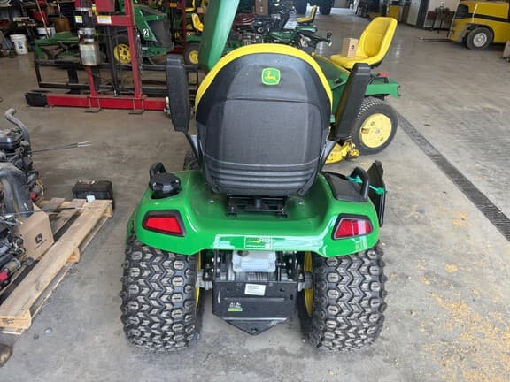 Image of John Deere X590 equipment image 4