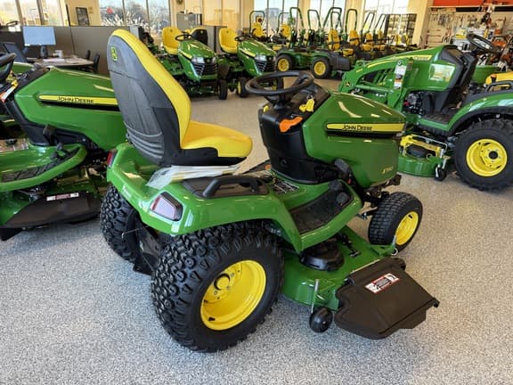 Image of John Deere X590 equipment image 2