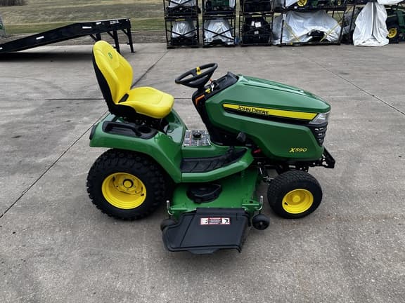Image of John Deere X590 equipment image 2