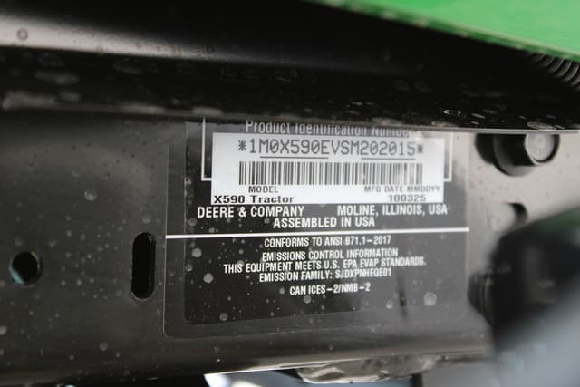 Image of John Deere X590 equipment image 4
