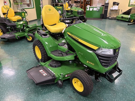 2025 John Deere X590 Equipment Image0