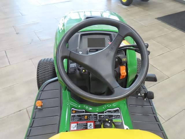Image of John Deere X730 equipment image 4