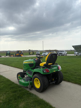 Image of John Deere X730 equipment image 3