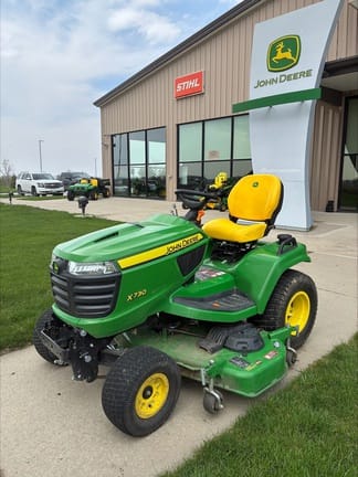 2025 John Deere X730 Equipment Image0