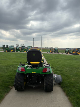 Image of John Deere X730 equipment image 1