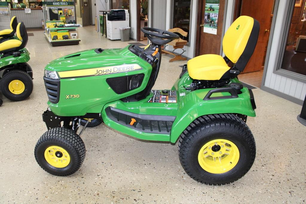 Image of John Deere X730 Image 0