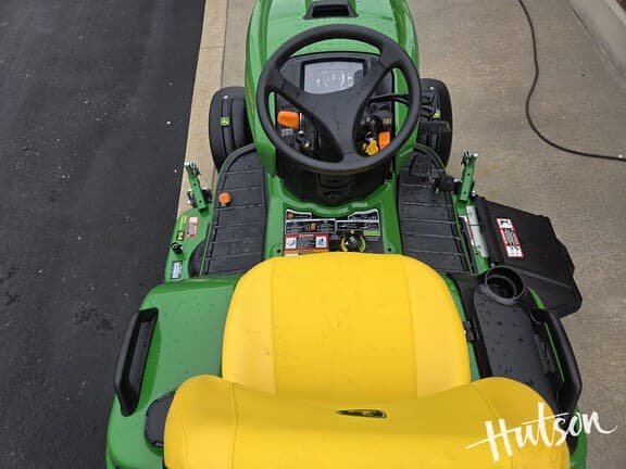 Image of John Deere X730 equipment image 4