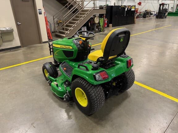 Image of John Deere X730 equipment image 3