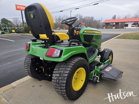 Image of John Deere X730 equipment image 3