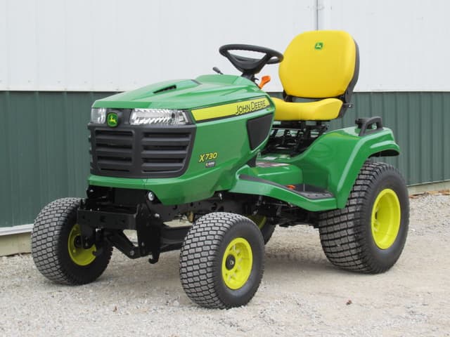 Image of John Deere X730 equipment image 4