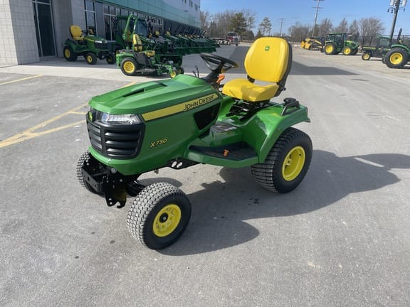 2025 John Deere X730 Equipment Image0