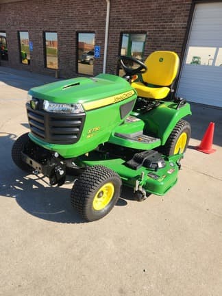 Main image John Deere X730