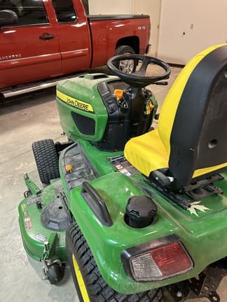 Image of John Deere X730 equipment image 3