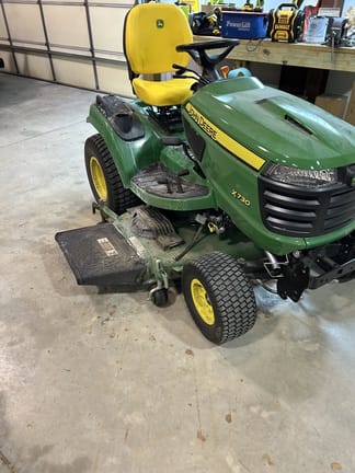 2025 John Deere X730 Equipment Image0